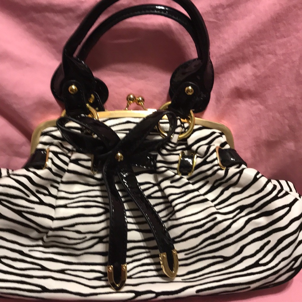 Hand bag